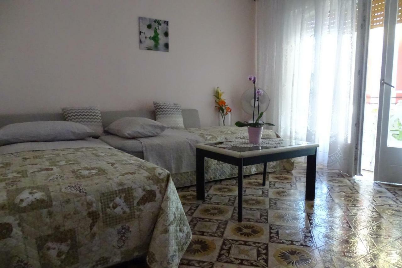 Apartment Parenzana Bibali 65 A 52460-Buje Eksteriør billede