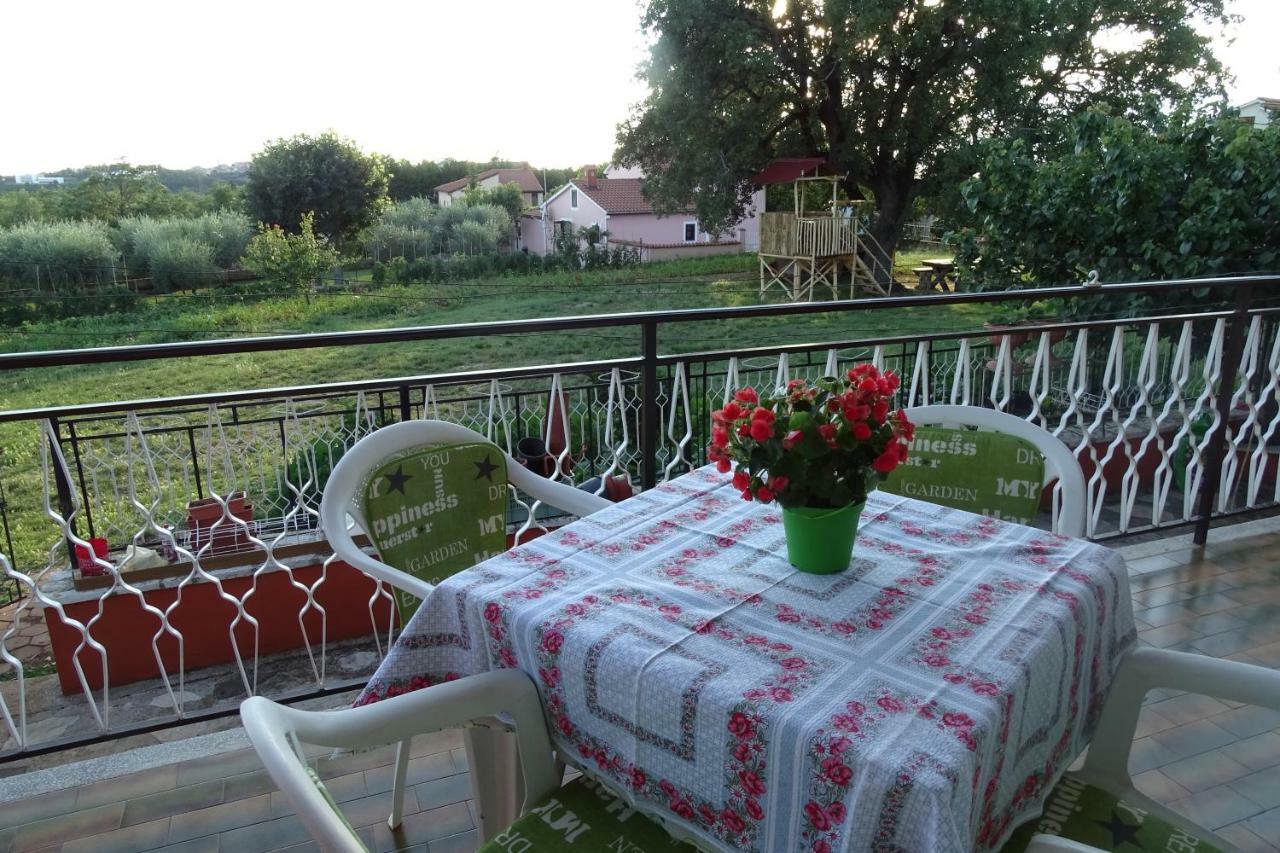 Apartment Parenzana Bibali 65 A 52460-Buje Eksteriør billede